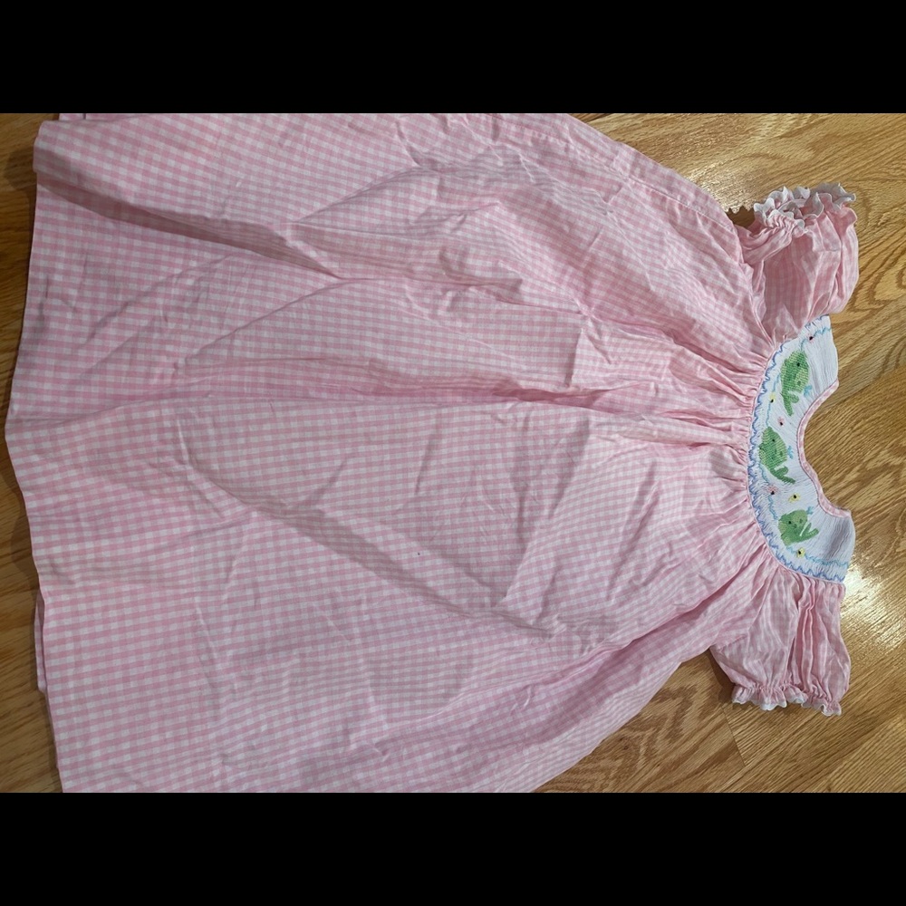 whale smocked